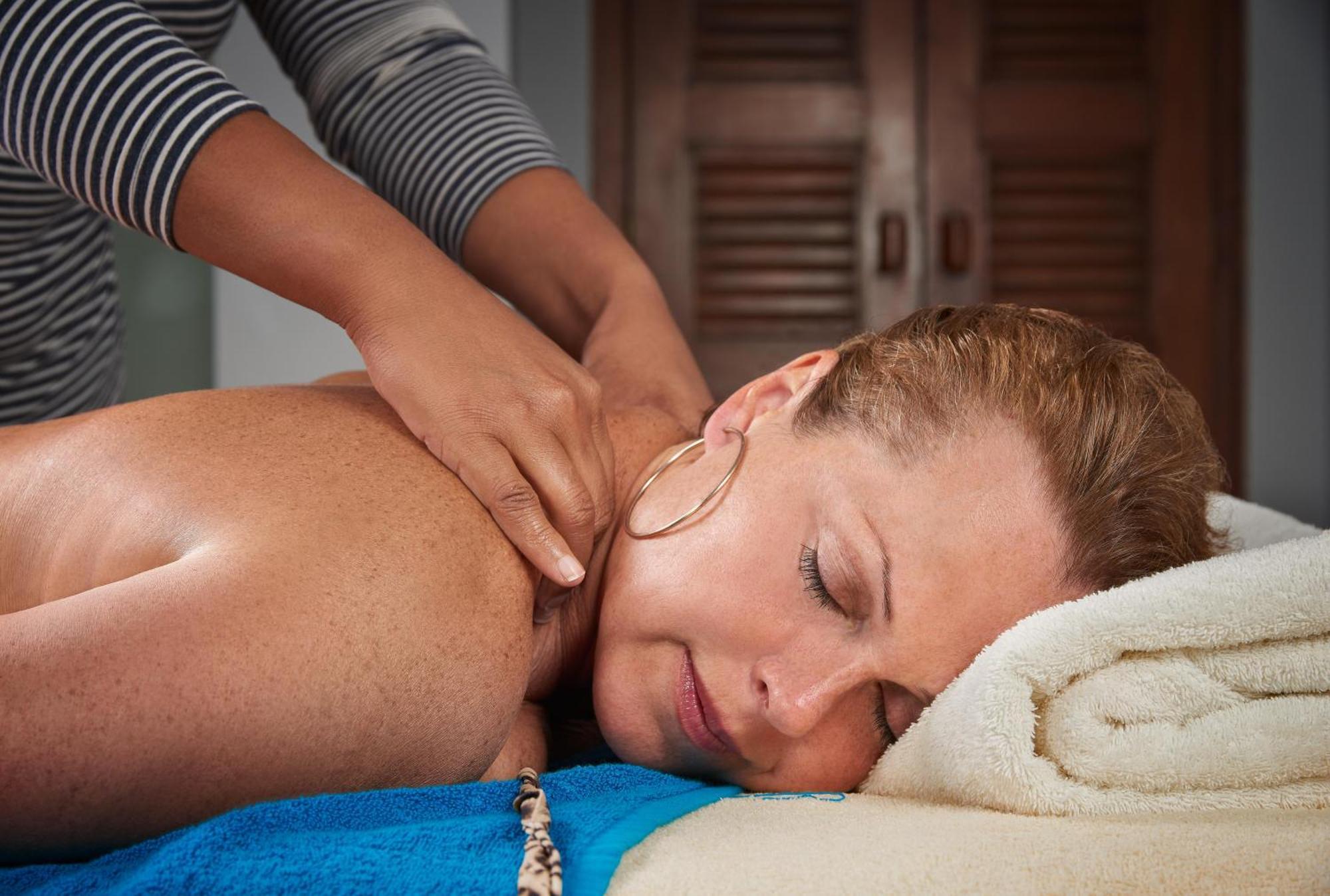 Mosaique Beach Resort Taba Heights Exterior photo Massage