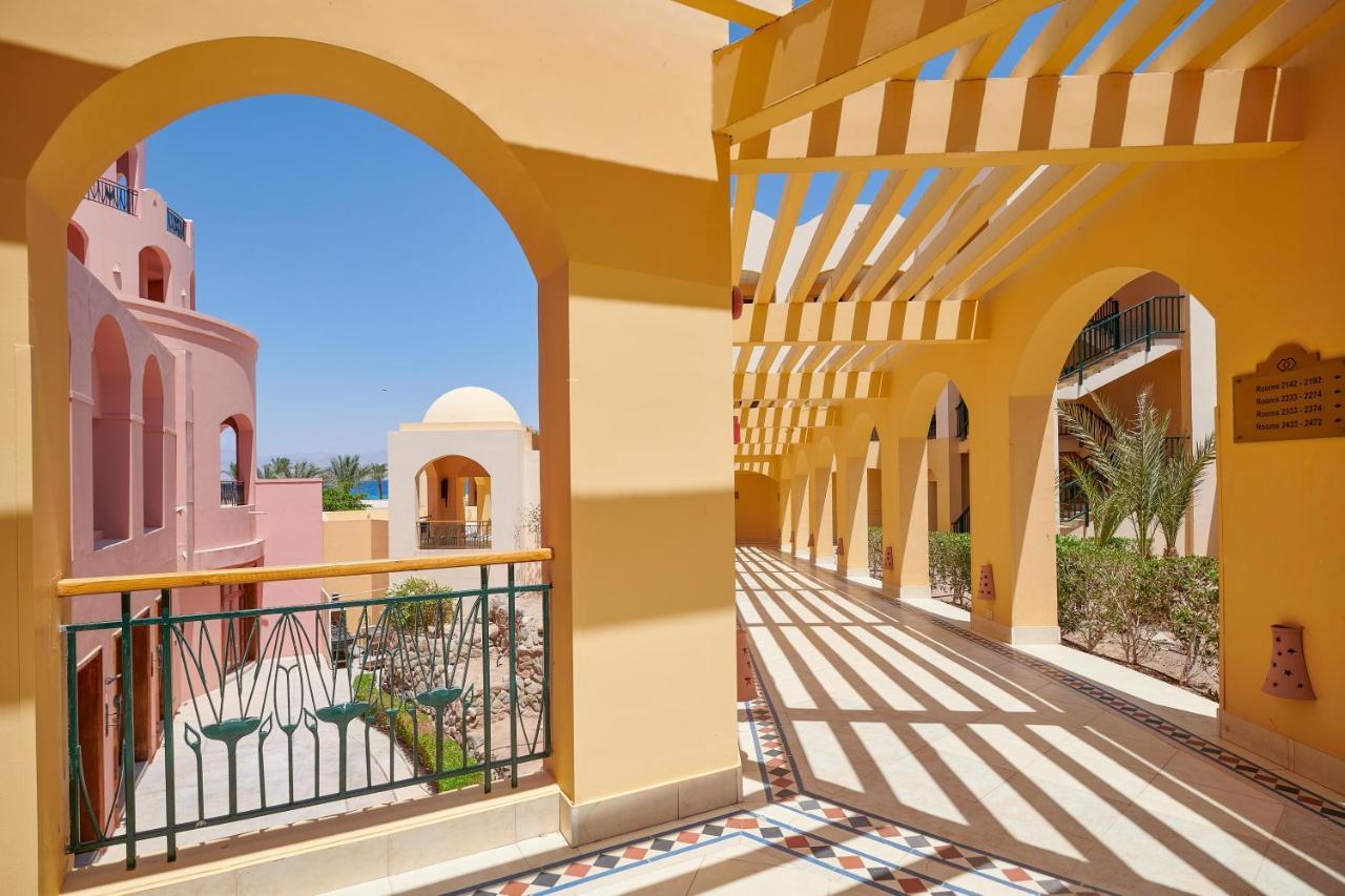 Mosaique Beach Resort Taba Heights Exterior photo The resort's architecture